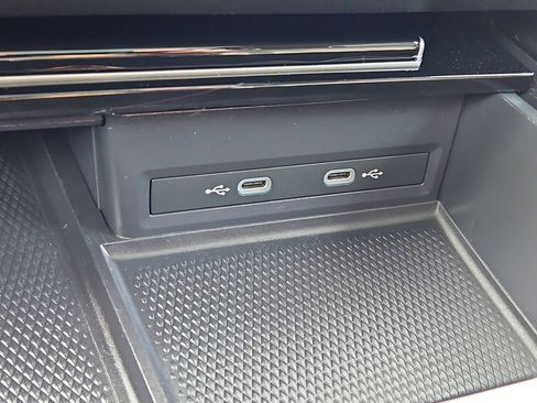 Certified 2024 Volkswagen Atlas SEL AWD/4WD image 19