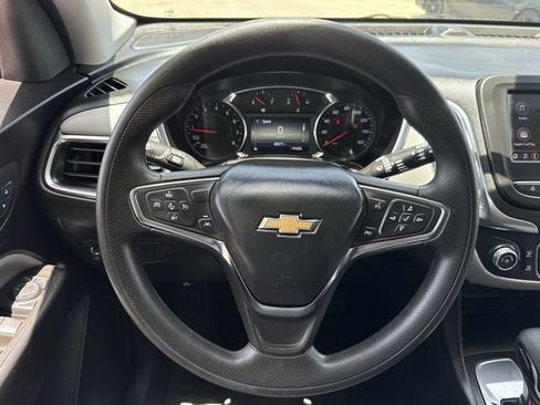 Used 2023 Chevrolet Equinox LS w/ LS Convenience Package FWD image 12