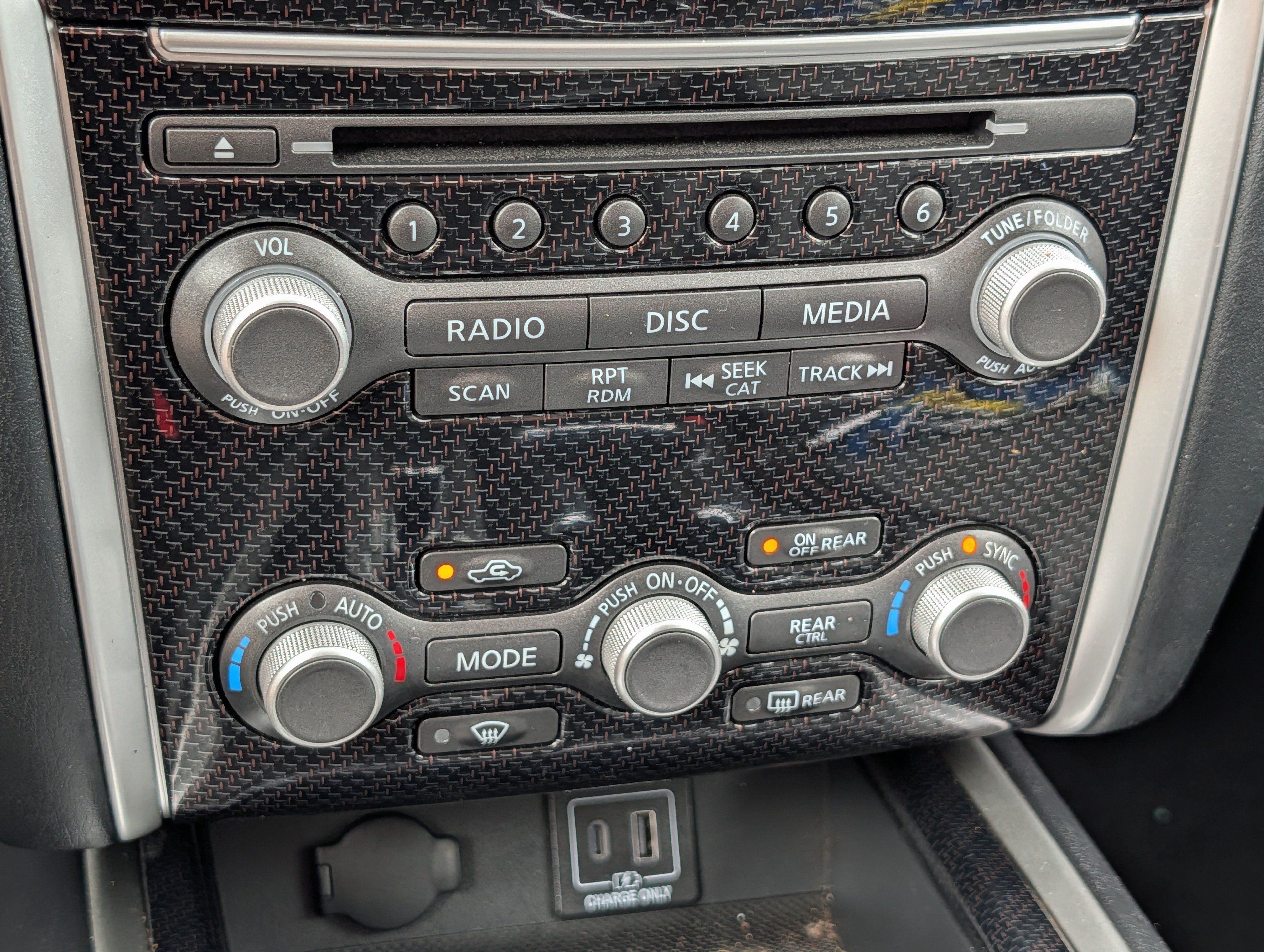 Used 2019 Nissan Pathfinder SL AWD/4WD image 23