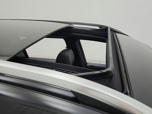 Certified 2025 Mercedes-Benz GLS 450 4MATIC image 19