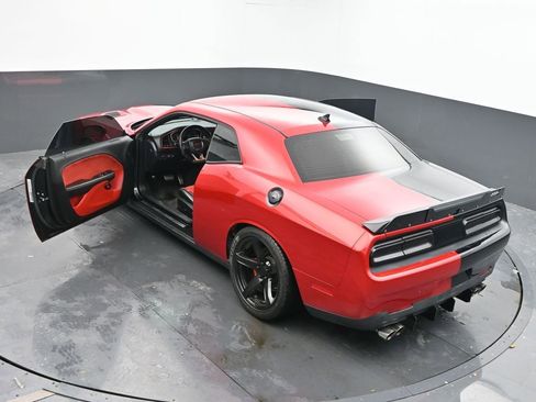 Used 2016 Dodge Challenger SRT Hellcat image 84