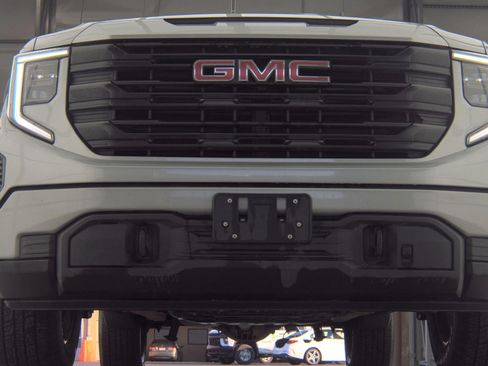 Used 2024 GMC Sierra 1500 Pro w/ Graphite Edition AWD/4WD image 2