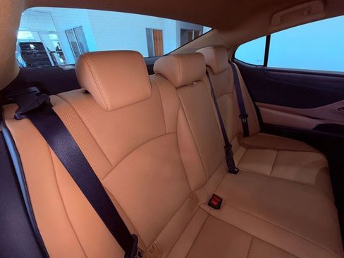 Certified 2025 Lexus ES 300h 300h NAV/PARK AST/1 OWNER/CLEA image 14