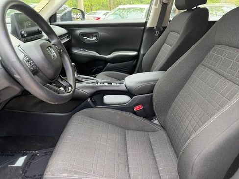 Used 2024 Honda HR-V LX image 19