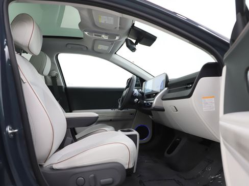 Certified 2024 Hyundai Ioniq 5 Limited image 11