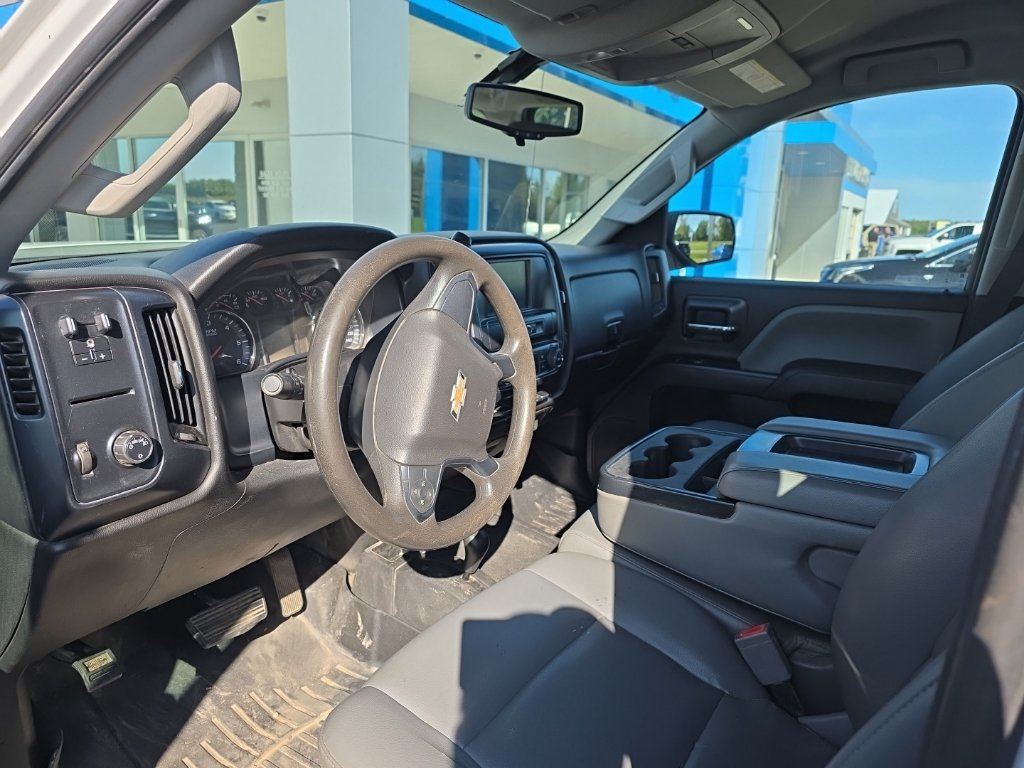 Used 2018 Chevrolet Silverado 2500 W/T AWD/4WD image 12
