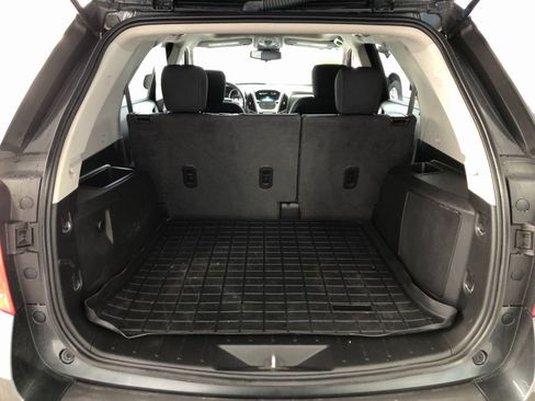 Used 2017 Chevrolet Equinox LT w/ Convenience Package image 8