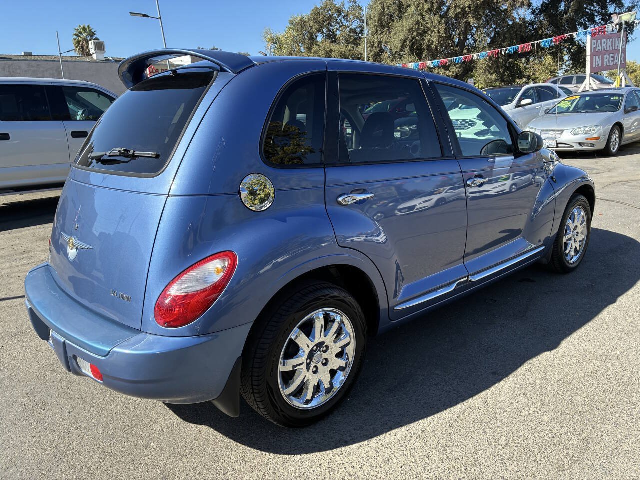 Used 2006 Chrysler PT Cruiser Limited FWD image 2