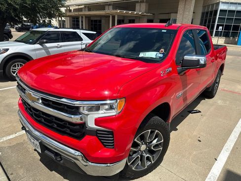 Used 2023 Chevrolet Silverado 1500 LT w/ Texas Edition Plus AWD/4WD image 4