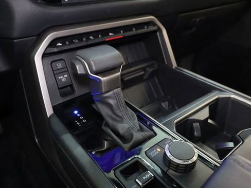 Used 2025 Toyota Tundra Limited image 27