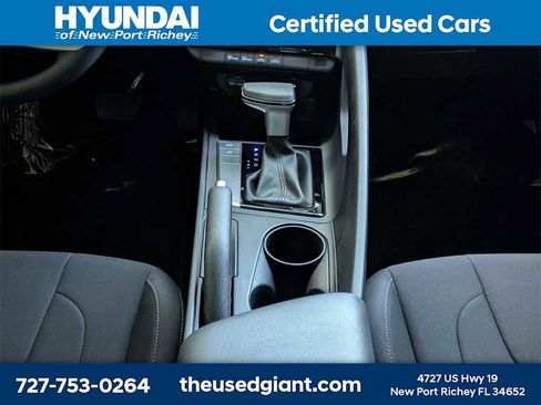 Used 2024 Hyundai Elantra SEL image 19