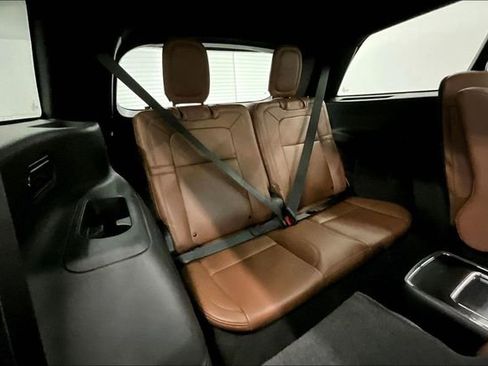 Used 2023 Lincoln Aviator Reserve w/ Equipment Group 201A AWD/4WD image 33