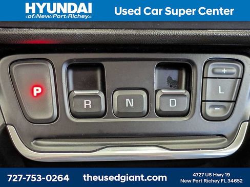 Used 2020 GMC Terrain Denali w/ Denali Premium Package FWD image 29