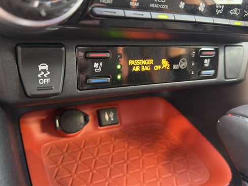 Used 2019 Toyota RAV4 Adventure w/ Cold Weather Package AWD/4WD image 27