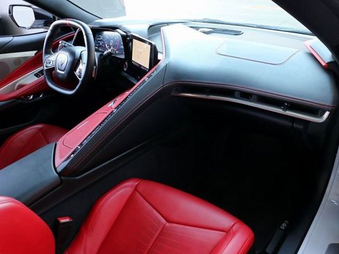 Used 2022 Chevrolet Corvette Stingray Preferred Cpe w/ Z51 Performance Package image 28