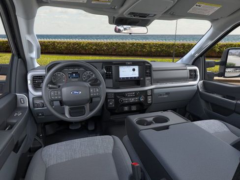 New 2025 Ford F250 XLT w/ F-250 >10K GVWR Package image 9