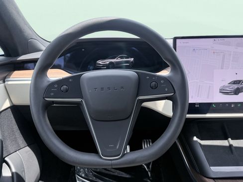Used 2025 Tesla Model S AWD/4WD image 58