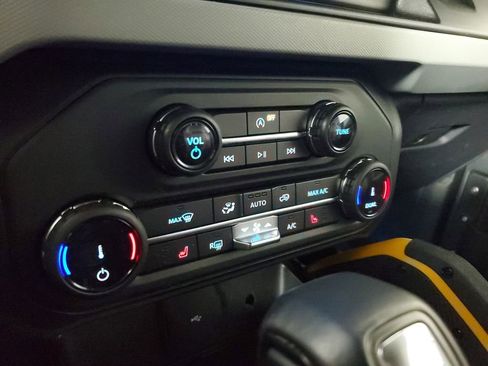 Used 2022 Ford Bronco Badlands w/ Sasquatch Package image 23