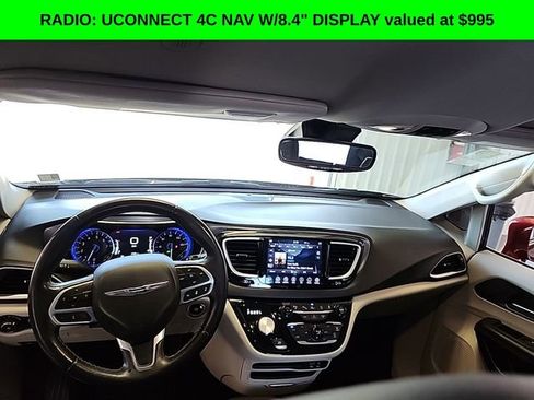 Used 2020 Chrysler Pacifica Touring-L w/ Tire & Wheel Group image 7