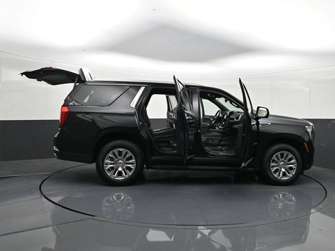 Used 2025 GMC Yukon Denali AWD/4WD image 40