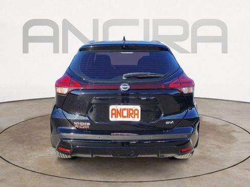 Used 2024 Nissan Kicks SV image 13