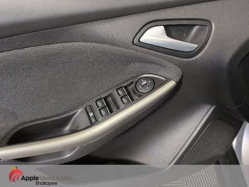 Used 2012 Ford Focus SEL image 15