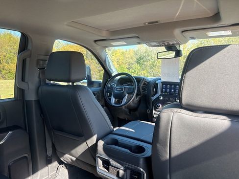 Used 2023 GMC Sierra 2500 SLT w/ SLT Premium Package image 47