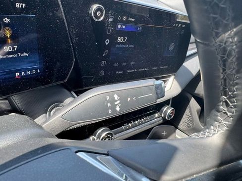 Used 2025 Chevrolet Equinox LT w/ Safety and Technology Package AWD/4WD image 28