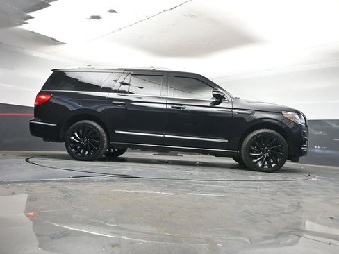 Used 2020 Lincoln Navigator L Reserve w/ Equipment Group 208A Reserve image 36