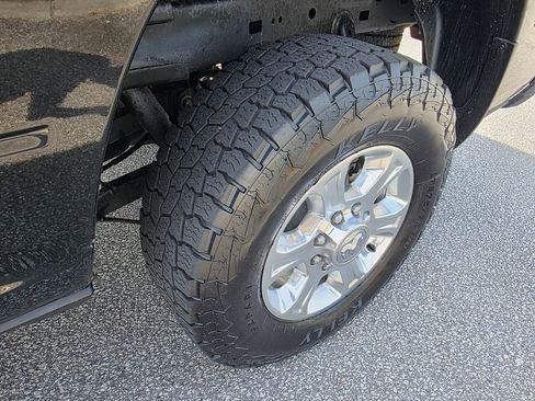Used 2024 RAM 2500 Big Horn AWD/4WD image 53