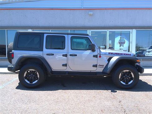 Used 2018 Jeep Wrangler Unlimited Rubicon AWD/4WD image 4