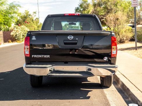 Used 2014 Nissan Frontier S RWD image 4