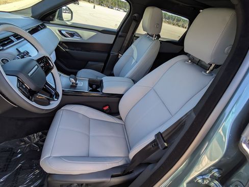 New 2026 Land Rover Range Rover Velar Dynamic SE image 16