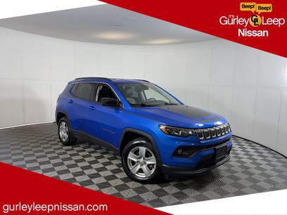 Used 2022 Jeep Compass Latitude w/ Mopar Graphics Package