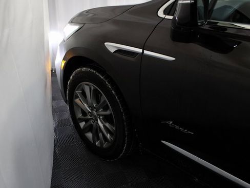 Used 2023 Buick Enclave Avenir w/ Avenir Technology Package image 9
