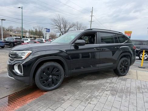 New 2026 Volkswagen Atlas SE image 3