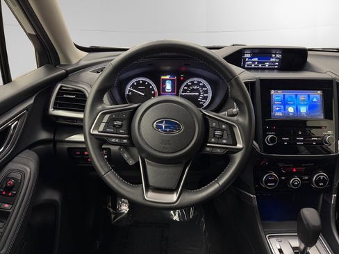 Used 2023 Subaru Forester Premium AWD/4WD image 12