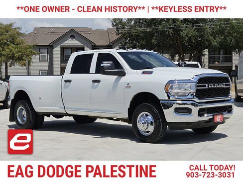 Used 2024 RAM 3500 Tradesman w/ Chrome Appearance Group AWD/4WD image 1