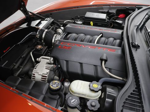 Used 2005 Chevrolet Corvette Convertible w/ Preferred Equipment Group RWD image 15