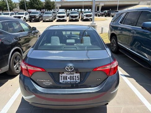 Used 2017 Toyota Corolla LE w/ Carpet Mat Package (TMS) FWD image 6