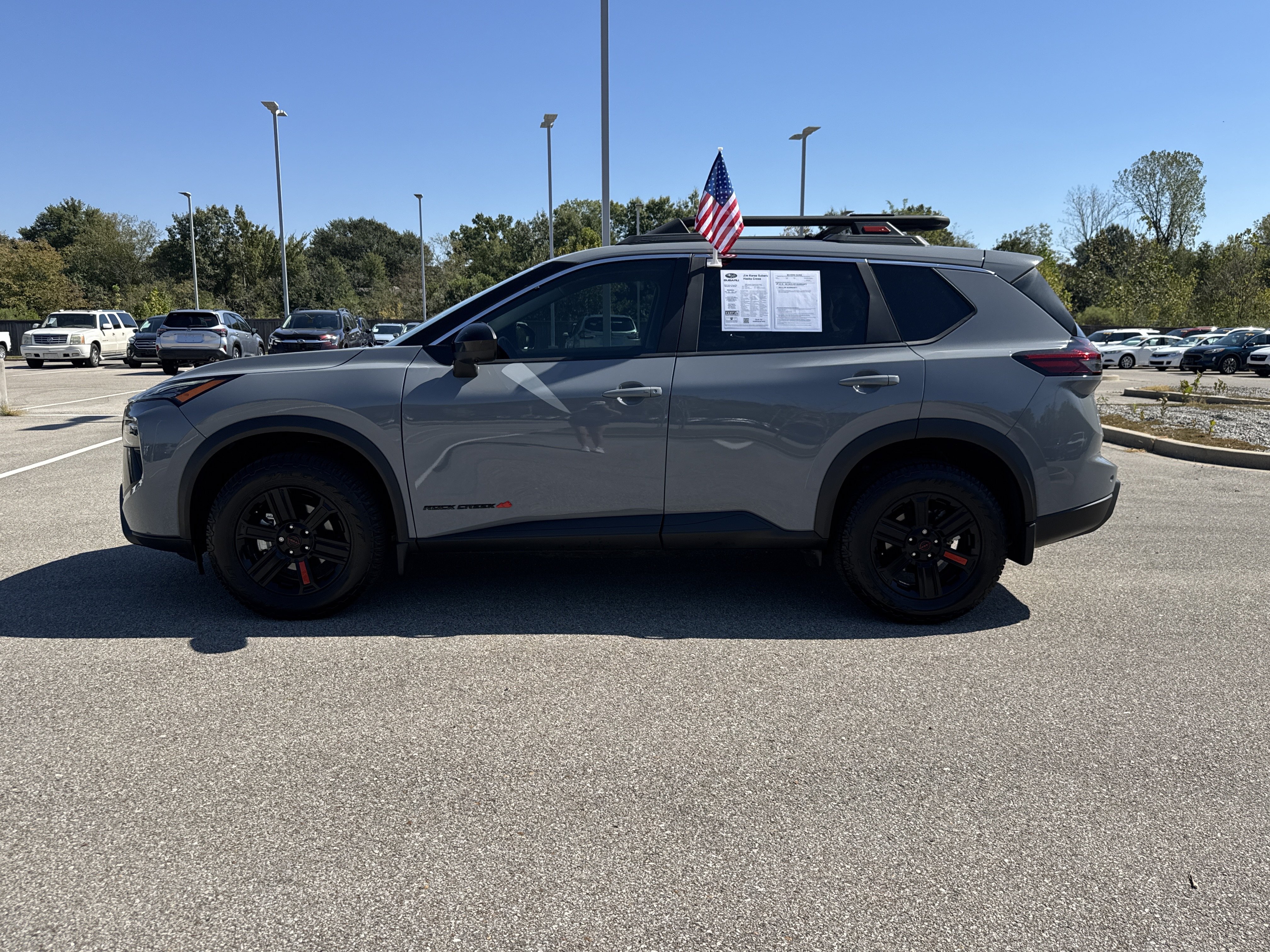Used 2025 Nissan Rogue SV AWD/4WD image 6