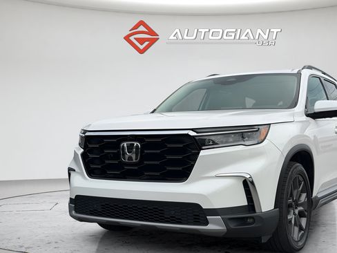 Used 2024 Honda Pilot Elite image 36