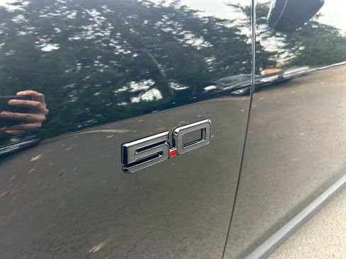 Used 2025 Ford Mustang GT Premium image 31