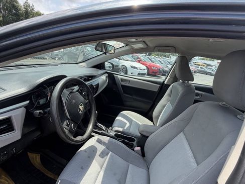 Used 2016 Toyota Corolla FWD image 18