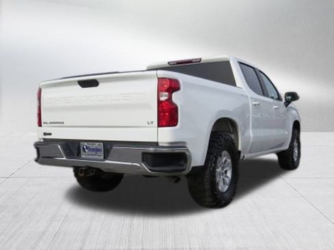 Used 2021 Chevrolet Silverado 1500 LT image 3