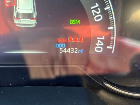 Used 2024 Toyota RAV4 XLE image 26