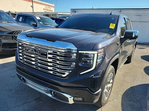 Used 2024 GMC Sierra 1500 Denali w/ Technology Package image 3