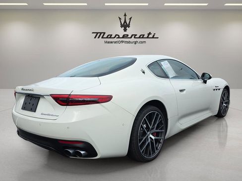 Certified 2024 Maserati GranTurismo Modena image 5