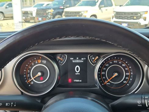 Used 2022 Jeep Gladiator Sport AWD/4WD image 22