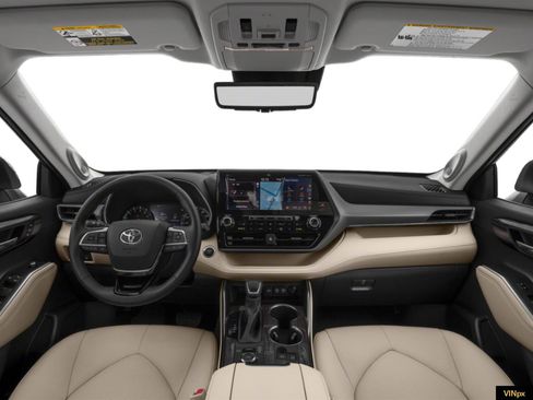 Used 2021 Toyota Highlander Platinum image 4